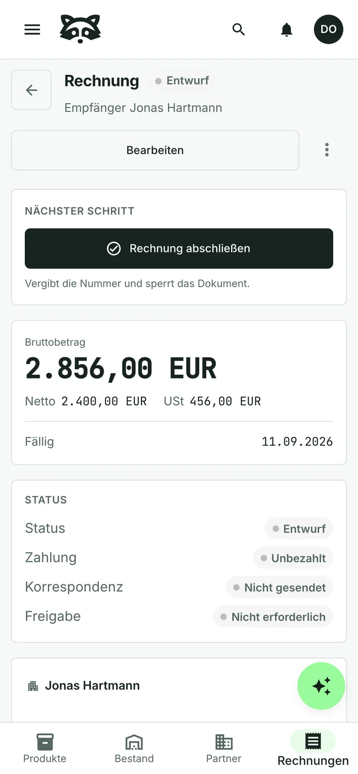 Ein deutscher Rechnungsentwurf an Jonas Hartmann über zwei Tage Workshop-Moderation: 2.400,00 EUR netto, 456,00 EUR Umsatzsteuer zu 19 Prozent, 2.856,00 EUR brutto, fällig am 27. August 2026